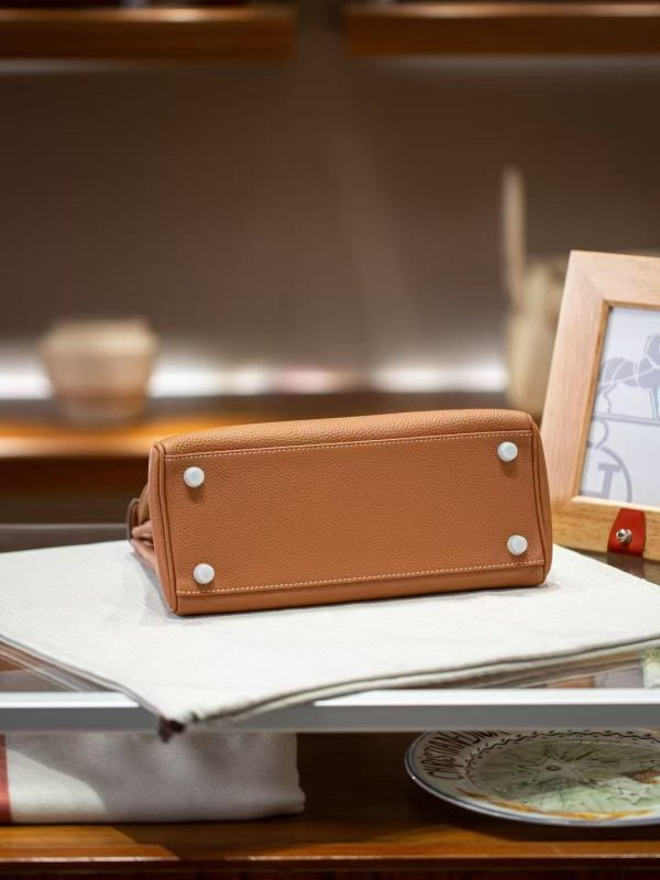 2025-021-BN (2) Luxury Handmade leather handbg-28CM-Silver Brown